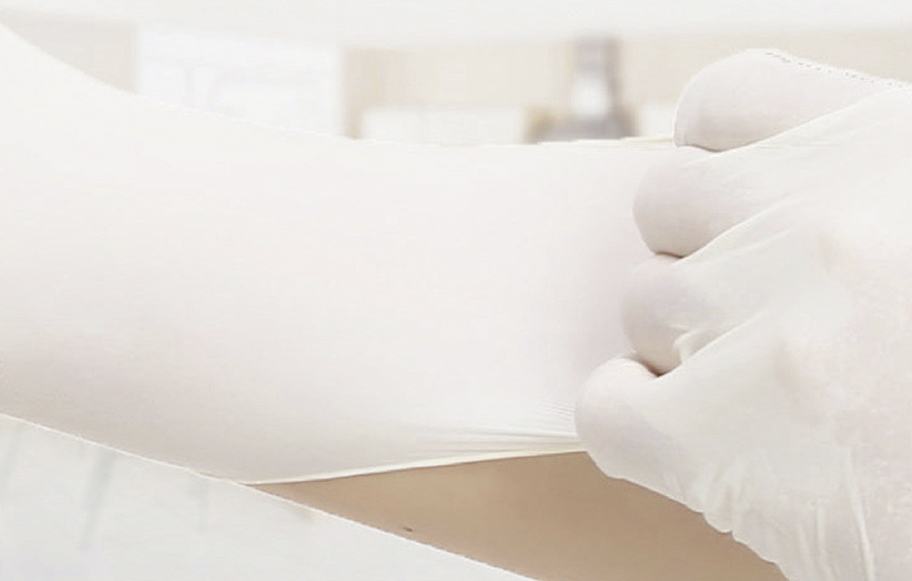 Disposable surgical gloves for medical use